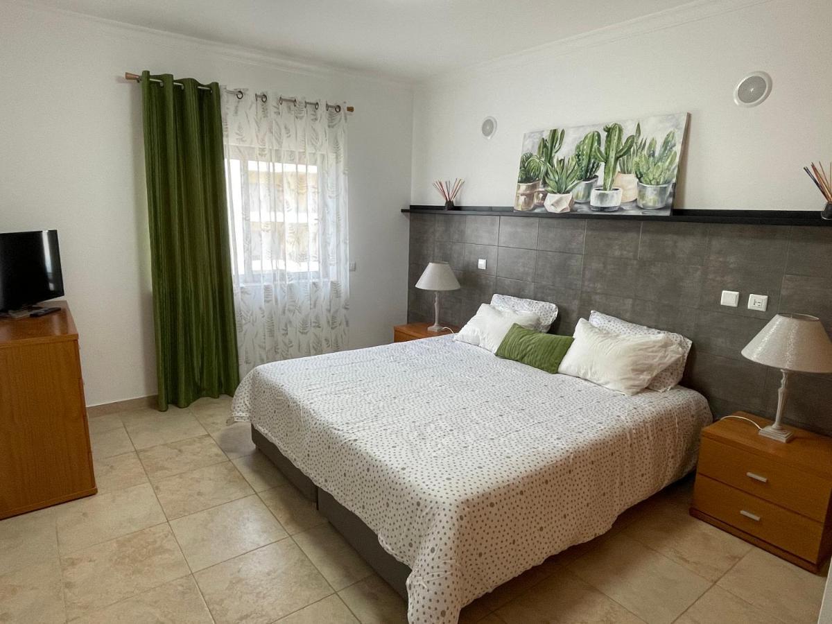 Lucas House 3 - Garden Apartment Lagos Exterior photo